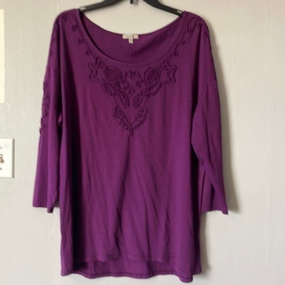 Women's X large 3/4 sleeve shirt. Gently used. Mod-O-Doc